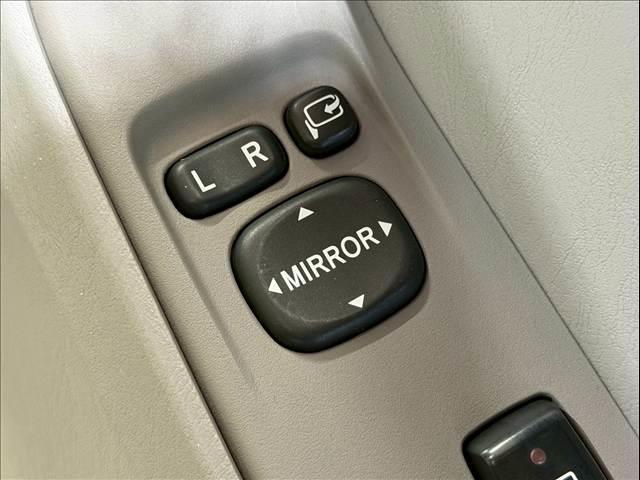 ハイラックスサーフ ＳＳＲ－Ｘリミテッド　社外ＡＷ　ＤＵＥＬＥＲ　Ｍ／Ｔ　社外グリル　ルーフレール　シートカバー　カロッツェリアディスプレイオーディオ　バックカメラ　ＥＴＣ　センターデフロック　ＡＣ１００Ｖ　パートタイム４ＷＤ　キーレスキー（63枚目）