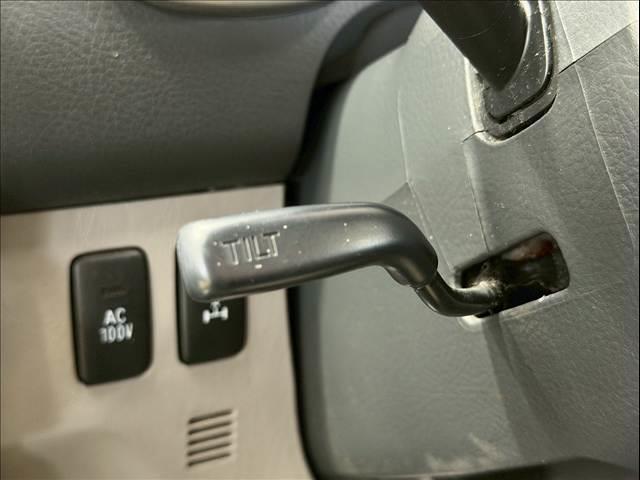 ハイラックスサーフ ＳＳＲ－Ｘリミテッド　社外ＡＷ　ＤＵＥＬＥＲ　Ｍ／Ｔ　社外グリル　ルーフレール　シートカバー　カロッツェリアディスプレイオーディオ　バックカメラ　ＥＴＣ　センターデフロック　ＡＣ１００Ｖ　パートタイム４ＷＤ　キーレスキー（73枚目）