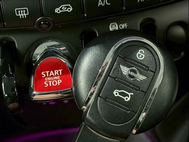 MINI クーパーS 純正ナビ バックカメラ ミラー一体型ETC クルーズコントロール コンフォートアクセス ステアリングリモコン アイドリングストップ USBポート Bluetooth スマートキー 純正17インチAW(7枚目)