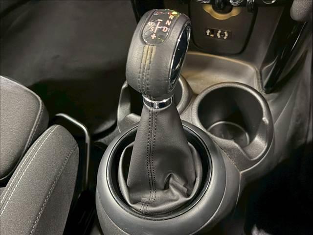 MINI クーパーS 純正ナビ バックカメラ ミラー一体型ETC クルーズコントロール コンフォートアクセス ステアリングリモコン アイドリングストップ USBポート Bluetooth スマートキー 純正17インチAW(16枚目)