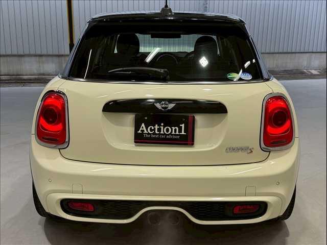 MINI クーパーS 純正ナビ バックカメラ ミラー一体型ETC クルーズコントロール コンフォートアクセス ステアリングリモコン アイドリングストップ USBポート Bluetooth スマートキー 純正17インチAW(43枚目)