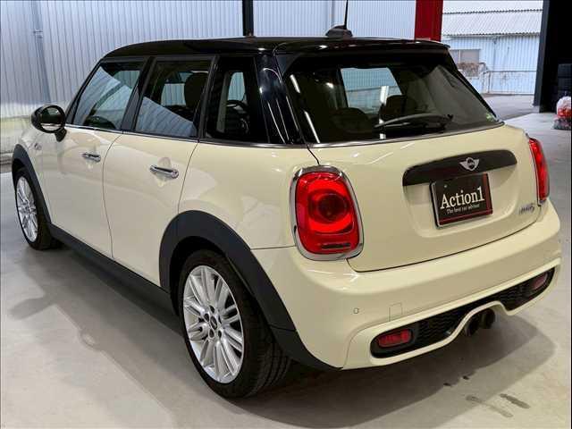 MINI クーパーS 純正ナビ バックカメラ ミラー一体型ETC クルーズコントロール コンフォートアクセス ステアリングリモコン アイドリングストップ USBポート Bluetooth スマートキー 純正17インチAW(45枚目)