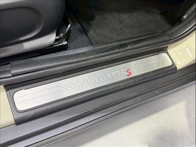 MINI クーパーS 純正ナビ バックカメラ ミラー一体型ETC クルーズコントロール コンフォートアクセス ステアリングリモコン アイドリングストップ USBポート Bluetooth スマートキー 純正17インチAW(49枚目)