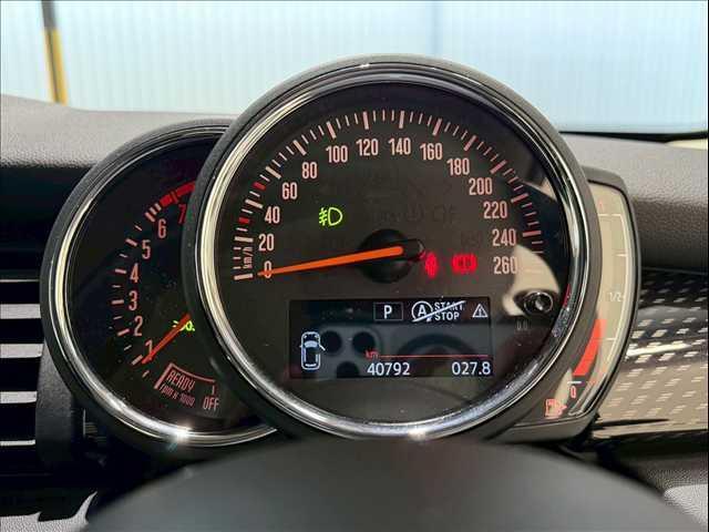 MINI クーパーS 純正ナビ バックカメラ ミラー一体型ETC クルーズコントロール コンフォートアクセス ステアリングリモコン アイドリングストップ USBポート Bluetooth スマートキー 純正17インチAW(57枚目)