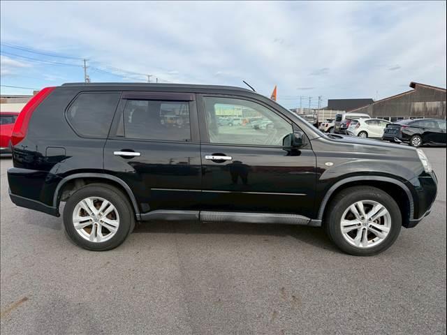 エクストレイル ２０Ｘ　純正ナビ　バックカメラ　シートヒーター　ルーフレール　ＥＴＣ　インテリジェントキー　ＣＤ／ＤＶＤ再生　Ｂｌｕｅｔｏｏｔｈ　カプロンシート　オートライト　オートエアコン　純正１７インチＡＷ（18枚目）