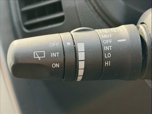 エクストレイル ２０Ｘ　純正ナビ　バックカメラ　シートヒーター　ルーフレール　ＥＴＣ　インテリジェントキー　ＣＤ／ＤＶＤ再生　Ｂｌｕｅｔｏｏｔｈ　カプロンシート　オートライト　オートエアコン　純正１７インチＡＷ（49枚目）