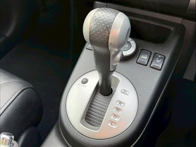 エクストレイル ２０Ｘ　純正ナビ　バックカメラ　シートヒーター　ルーフレール　ＥＴＣ　インテリジェントキー　ＣＤ／ＤＶＤ再生　Ｂｌｕｅｔｏｏｔｈ　カプロンシート　オートライト　オートエアコン　純正１７インチＡＷ（54枚目）