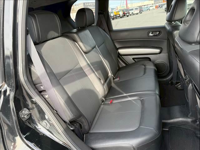 エクストレイル ２０Ｘ　純正ナビ　バックカメラ　シートヒーター　ルーフレール　ＥＴＣ　インテリジェントキー　ＣＤ／ＤＶＤ再生　Ｂｌｕｅｔｏｏｔｈ　カプロンシート　オートライト　オートエアコン　純正１７インチＡＷ（79枚目）