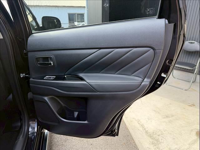 �e��I�[�g���[�������p�ӂ��Ă���܂��B�����O�~����R���\�B�P�Q�񂩂�P�Q�O��܂ł��x���񐔂����I�ђ����܂��B���ÎԂ���V�Ԃ��ׂĂɂ����p�����܂��B���C�y�ɃX�^�b�t�ւ����k���������B