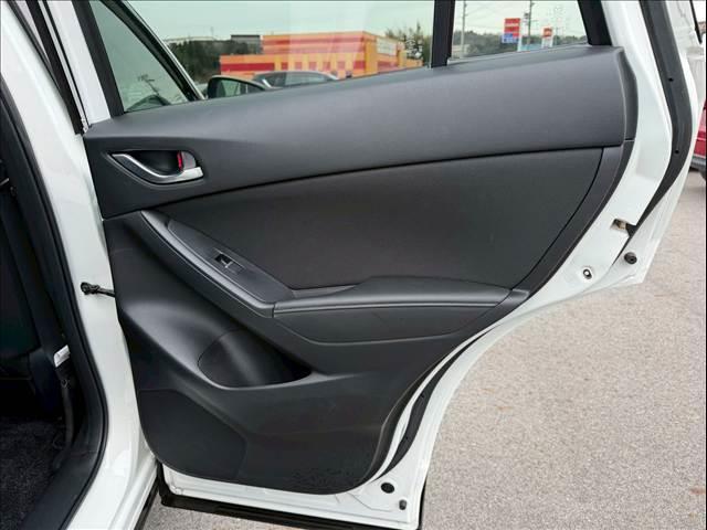 �e��I�[�g���[�������p�ӂ��Ă���܂��B�����O�~����R���\�B�P�Q�񂩂�P�Q�O��܂ł��x���񐔂����I�ђ����܂��B���ÎԂ���V�Ԃ��ׂĂɂ����p�����܂��B���C�y�ɃX�^�b�t�ւ����k���������B