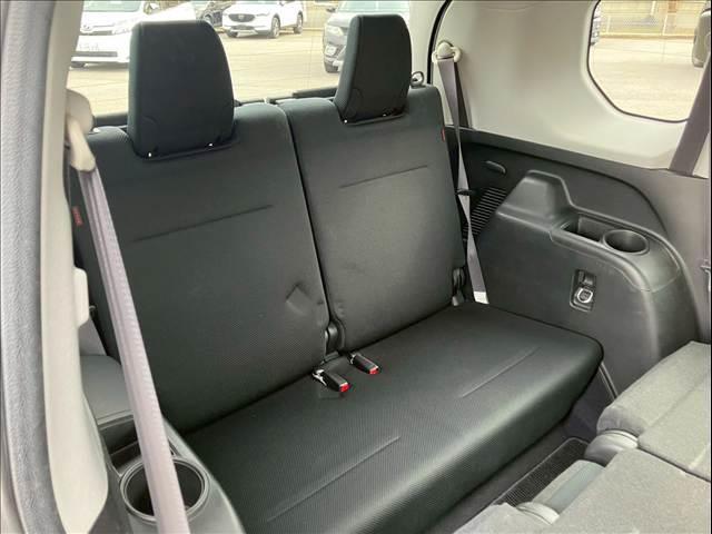 クロスロード ２０Ｘ　全塗装　グリーンマッドブラック　社外１６ＡＷ　ＢＦグッドリッチオールテレーン２１５／７０／１６　純正ＨＤＤナビ　バックカメラ　ＥＴＣ　ステアリングリモコン　スマートキー　ＣＤ／ＤＶＤ再生（9枚目）