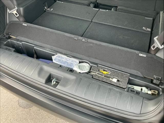 クロスロード ２０Ｘ　全塗装　グリーンマッドブラック　社外１６ＡＷ　ＢＦグッドリッチオールテレーン２１５／７０／１６　純正ＨＤＤナビ　バックカメラ　ＥＴＣ　ステアリングリモコン　スマートキー　ＣＤ／ＤＶＤ再生（24枚目）