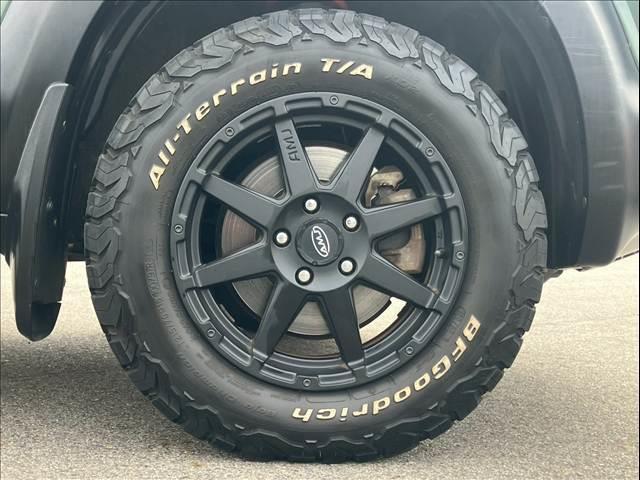 クロスロード ２０Ｘ　全塗装　グリーンマッドブラック　社外１６ＡＷ　ＢＦグッドリッチオールテレーン２１５／７０／１６　純正ＨＤＤナビ　バックカメラ　ＥＴＣ　ステアリングリモコン　スマートキー　ＣＤ／ＤＶＤ再生（35枚目）