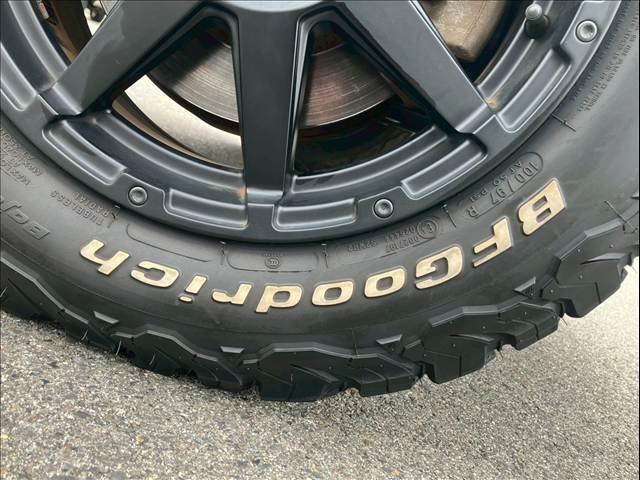 クロスロード ２０Ｘ　全塗装　グリーンマッドブラック　社外１６ＡＷ　ＢＦグッドリッチオールテレーン２１５／７０／１６　純正ＨＤＤナビ　バックカメラ　ＥＴＣ　ステアリングリモコン　スマートキー　ＣＤ／ＤＶＤ再生（37枚目）