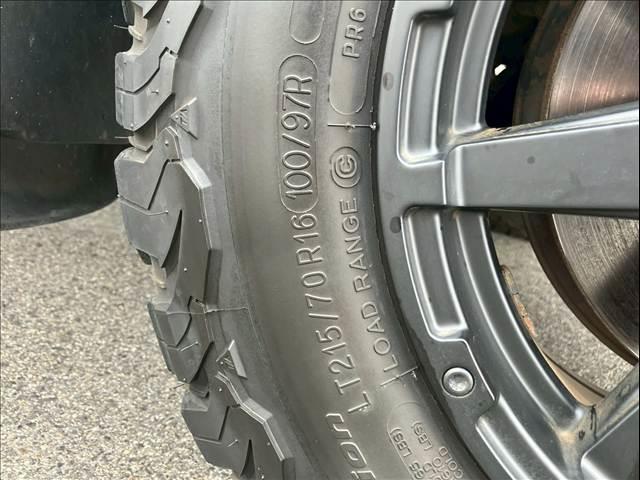 クロスロード ２０Ｘ　全塗装　グリーンマッドブラック　社外１６ＡＷ　ＢＦグッドリッチオールテレーン２１５／７０／１６　純正ＨＤＤナビ　バックカメラ　ＥＴＣ　ステアリングリモコン　スマートキー　ＣＤ／ＤＶＤ再生（38枚目）