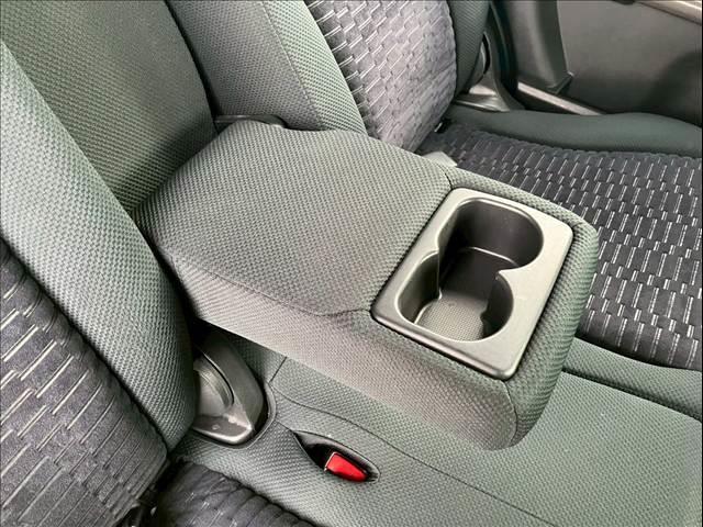 クロスロード ２０Ｘ　全塗装　グリーンマッドブラック　社外１６ＡＷ　ＢＦグッドリッチオールテレーン２１５／７０／１６　純正ＨＤＤナビ　バックカメラ　ＥＴＣ　ステアリングリモコン　スマートキー　ＣＤ／ＤＶＤ再生（52枚目）