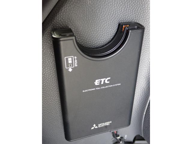 Ｇ　ＥＴＣ　スマートキー　電動格納ミラー　ベンチシート　ＣＶＴ　盗難防止システム　ＡＢＳ　ＣＤ　アルミホイール　衝突安全ボディ　エアコン(9枚目)