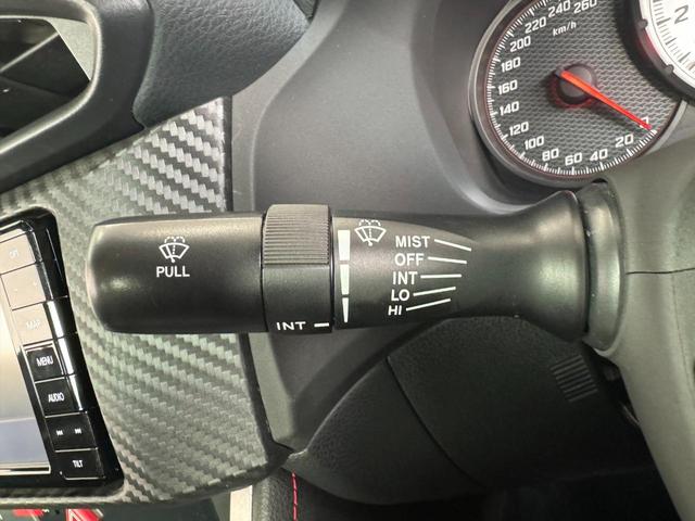 ８６ ＧＴ　ＥＴＣ　バックカメラ　オートクルーズコントロール　ＭＴ　オートライト　ＨＩＤ　スマートキー　電動格納ミラー　アルミホイール　盗難防止システム　衝突安全ボディ　ＡＢＳ　ＥＳＣ　エアコン（35枚目）