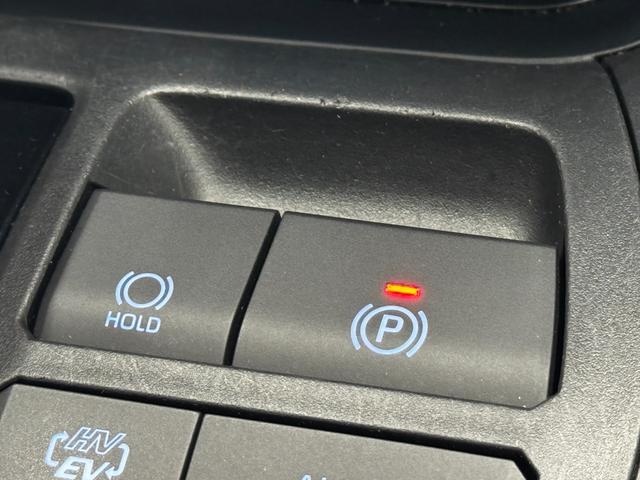 ＲＡＶ４ ＰＨＶ ブラックトーン　サンルーフ　モデリスタエアロ　ディスプレイオーディオ　パノラミックビュー　黒革　シートヒーター　パワーバックドア　ブラインドスポットモニター　ヘッドアップディスプレイ　クリアランスソナー　ＬＥＤヘッド（29枚目）