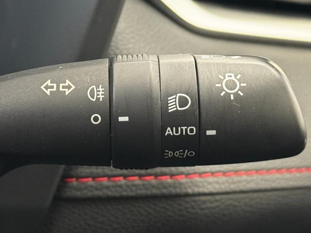 ＲＡＶ４ ＰＨＶ ブラックトーン　サンルーフ　モデリスタエアロ　ディスプレイオーディオ　パノラミックビュー　黒革　シートヒーター　パワーバックドア　ブラインドスポットモニター　ヘッドアップディスプレイ　クリアランスソナー　ＬＥＤヘッド（31枚目）