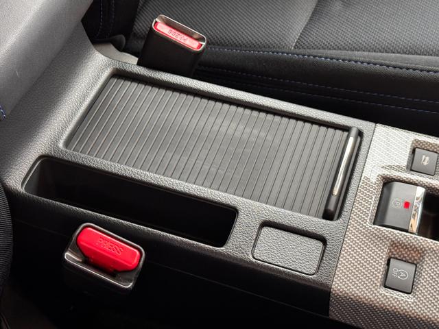 レヴォーグ １．６ＧＴ－Ｓアイサイト　純正ナビＴＶ　バックカメラ　ＬＥＤライナー　レーダークルーズ　パワーシート　パドルシフト　スマートキー　プッシュスタート　オートライト　ＬＥＤヘッド　純正１８インチアルミ　アイドリングストップ　４ＷＤ（67枚目）