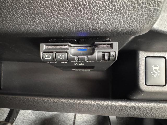 デイズ ハイウェイスター　Ｘ　ワンオーナー　アラウンドビューモニター　純正ナビ　Ｂｌｕｅｔｏｏｔｈ　ドライブレコーダー　ＥＴＣ　サイドカメラ　フルセグＴＶ　ＤＶＤ　ＣＤ　純正１４インチアルミホイール　ＨＩＤヘッドライト（9枚目）
