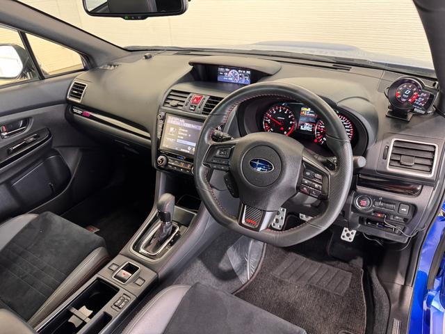 ＷＲＸ Ｓ４ ２．０ＧＴ－Ｓアイサイト　４ＷＤ　ＳＴＩエアロ　リアスポイラー　純正ナビ　Ｂｌｕｅｔｏｏｔｈ　アダプティブクルーズコントロール　ＢＳＭ　ＥＴＣ　ハーフレザーシート　パワーシート　フロントカメラ　バックカメラ　純正１８インチＡＷ（26枚目）