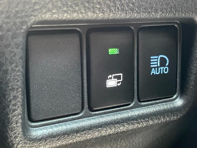 Ｃ－ＨＲ Ｇ　後期型　純正エアロパーツ　ハーフレザー　ＢＳＭ　ＬＥＤ　ディスプレイオーディオ　フルセグＴＶ　シートヒーター　レーダークルーズ　クリアランスソナー　バックカメラ　ＥＴＣ　純正１８インチＡＷ（27枚目）