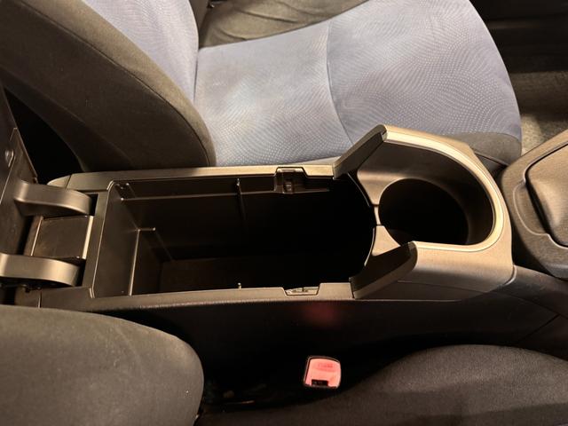プリウス Ｓツーリングセレクション　純正ナビ　Ｂｌｕｅｔｏｏｔｈ　フルセグＴＶ　ＤＶＤ　ＣＤ　ＥＴＣ　バックカメラ　純正１７インチアルミホイール　ＬＥＤヘッドライト　ステアリングリモコン　プッシュスタート　スマートキー　オートライト（50枚目）
