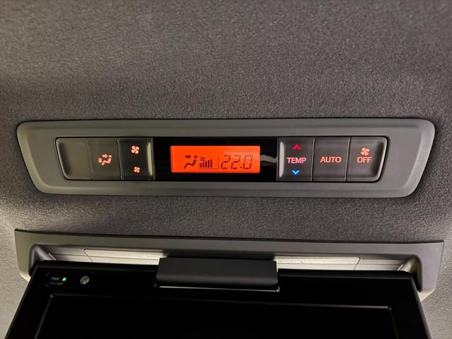 ヴォクシー ハイブリッドＺＳ　煌ＩＩ　純正９インチナビ　フリップダウンモニター　シートヒーター　両側Ｐスラドア　クリアランスソナー　Ｂカメラ　ＥＴＣ２．０　レーンアシスト　衝突軽減ブレーキ　ＵＳＢ　ＢＴ　フルセグＴＶ　二眼ＬＥＤヘッド（47枚目）