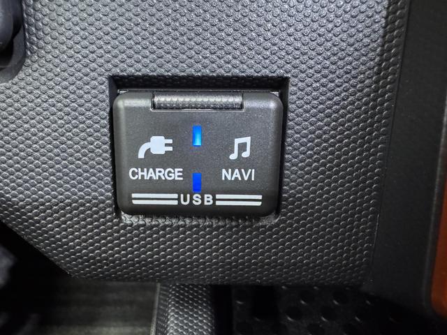 タフト Ｇ　ガラスルーフ　純正ナビ　シートヒーター　クリアランスソナー　バックカメラ　Ｂｌｕｅｔｏｏｔｈ　フルセグＴＶ　ＨＯＬＤ　ＵＳＢ　アイドリングストップ　衝突軽減ブレーキ　ＬＥＤヘッド　純正１５インチアルミ（13枚目）