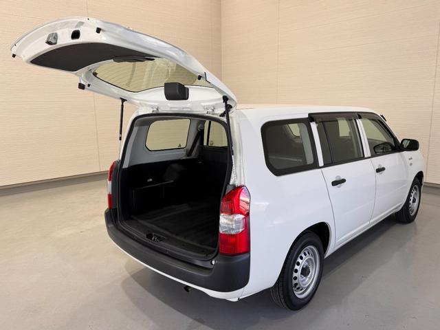 TOYOTA PROBOX HYBRID DX CONFORT