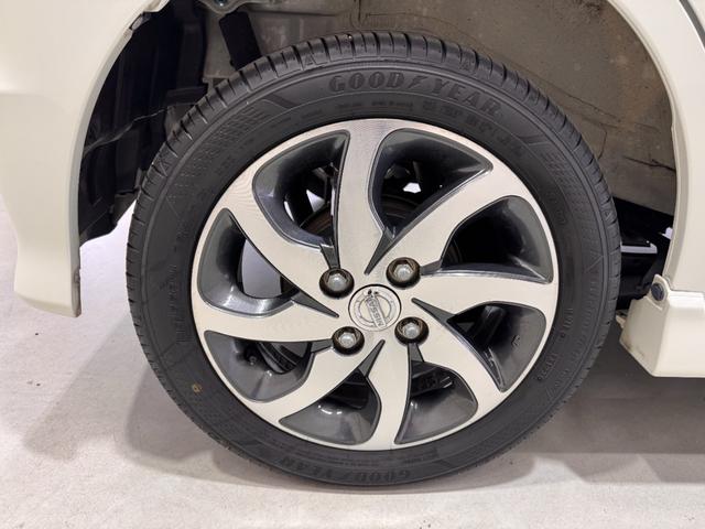 ルークス ハイウェイスター ナビ パワースライドドア ETC HIDヘッドライト 純正14インチアルミホイール プッシュスタート スマートキー オートエアコン オートライト テレビ DVD CD フォグランプ(32枚目)