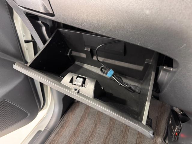 ルークス ハイウェイスター ナビ パワースライドドア ETC HIDヘッドライト 純正14インチアルミホイール プッシュスタート スマートキー オートエアコン オートライト テレビ DVD CD フォグランプ(47枚目)