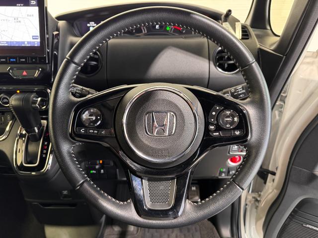 Ｎ－ＢＯＸカスタム Ｌターボ　純正９インチナビ　ａｐｐｌｅｃａｒｐｌａｙ　バックカメラ　ＥＴＣ　レーダークルーズコントロール　両側パワースライドドア　レーンアシスト　衝突軽減ブレーキ　パーキングセンサー　純正１５インチＡＷ（11枚目）