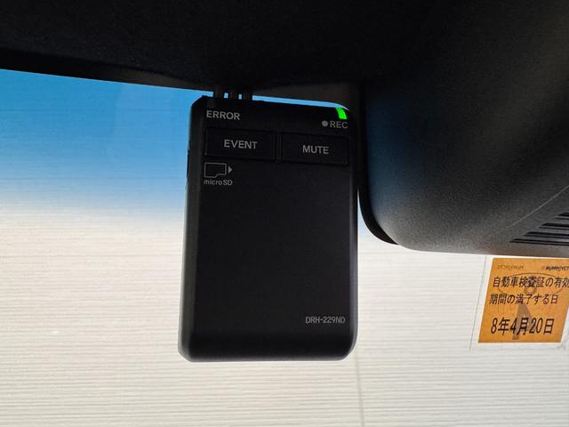 Ｎ－ＢＯＸカスタム Ｌターボ　純正９インチナビ　ａｐｐｌｅｃａｒｐｌａｙ　バックカメラ　ＥＴＣ　レーダークルーズコントロール　両側パワースライドドア　レーンアシスト　衝突軽減ブレーキ　パーキングセンサー　純正１５インチＡＷ（15枚目）