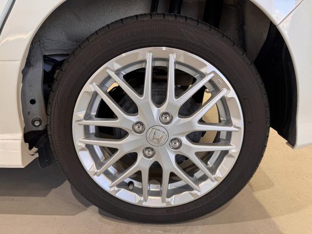 Ｎ－ＢＯＸカスタム Ｌターボ　純正９インチナビ　ａｐｐｌｅｃａｒｐｌａｙ　バックカメラ　ＥＴＣ　レーダークルーズコントロール　両側パワースライドドア　レーンアシスト　衝突軽減ブレーキ　パーキングセンサー　純正１５インチＡＷ（47枚目）