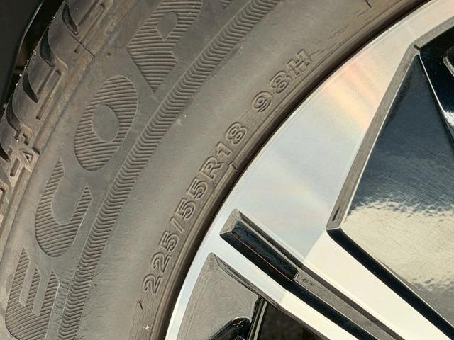 エクリプスクロスPHEV G e-アシスト レーダークルーズ AC1500W ハーフレザー シートヒーター ヘッドアップディスプレイ オートハイビーム コーナーセンサー ステアリングヒーター バックカメラ 電動パーキングブレーキ(25枚目)