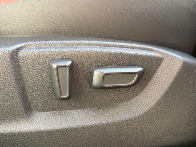 エクリプスクロスPHEV G e-アシスト レーダークルーズ AC1500W ハーフレザー シートヒーター ヘッドアップディスプレイ オートハイビーム コーナーセンサー ステアリングヒーター バックカメラ 電動パーキングブレーキ(42枚目)