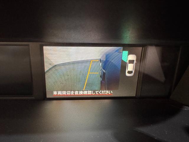 【サイドカメラ】サイドカメラ装着済!死角になりやすい左側もとても見やすいです☆車庫入れに自信がない方や縦列駐車が苦手な方にも、オススメな機能です!安心度もアップ!