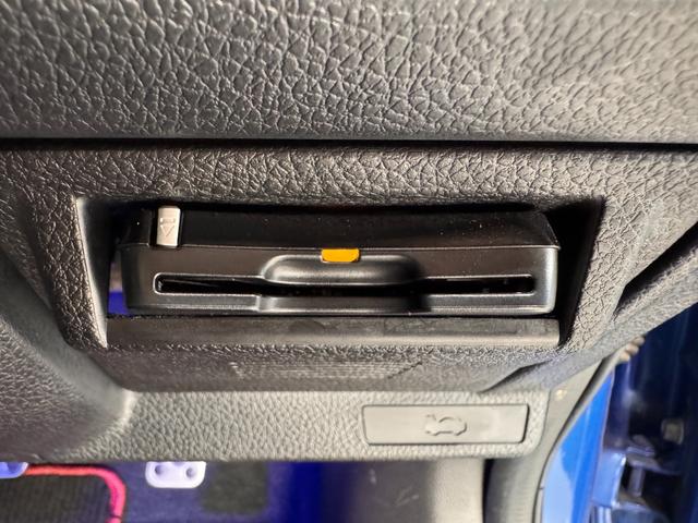 【ETC】今では必需品のETCも付いております。高速道路での出入りもスムーズ。渋滞緩和にもなりエコにも繋がります。