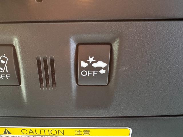 【衝突軽減ブレーキ】車両に搭載されたセンサーが前方の車両や歩行者など障害物を検知し、警告や表示でお知らせしてくれるあんしん安全な機能が装着されております!