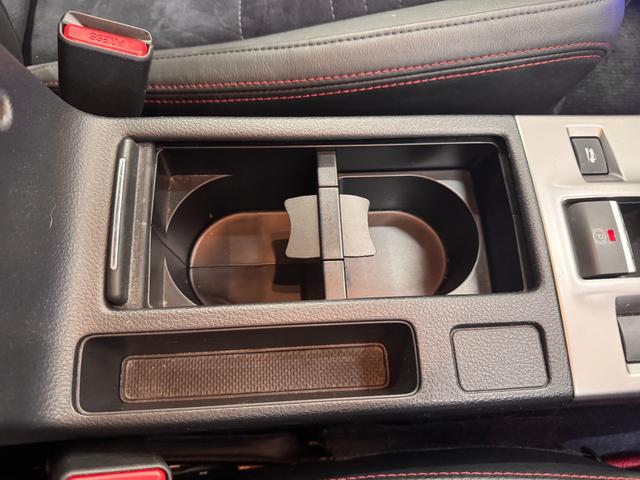 お車の知識がなくても大丈夫です!皆様のご来店をスタッフ一同、心よりお待ちしております。