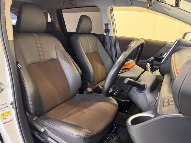 シエンタ ハイブリッドＧ　クエロ　９インチナビ　アラウンドビューモニター　モデリスタ１７インチＡＷ　両側Ｐスライドドア　クルコン　Ｂカメラ　ハーフレザーシート　レーンアシスト　ステアリングヒーター　シートヒーター　ＵＳＢ　ＢＴ（28枚目）