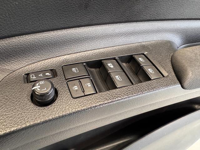 シエンタ ハイブリッドＧ　クエロ　９インチナビ　アラウンドビューモニター　モデリスタ１７インチＡＷ　両側Ｐスライドドア　クルコン　Ｂカメラ　ハーフレザーシート　レーンアシスト　ステアリングヒーター　シートヒーター　ＵＳＢ　ＢＴ（59枚目）