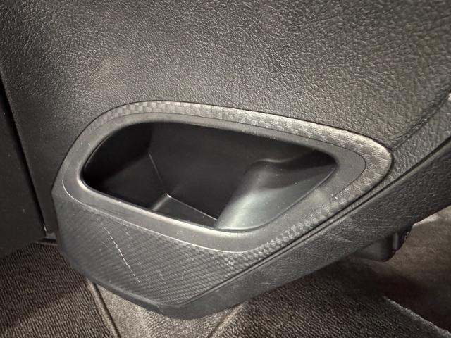 シエンタ ハイブリッドＧ　クエロ　９インチナビ　アラウンドビューモニター　モデリスタ１７インチＡＷ　両側Ｐスライドドア　クルコン　Ｂカメラ　ハーフレザーシート　レーンアシスト　ステアリングヒーター　シートヒーター　ＵＳＢ　ＢＴ（73枚目）