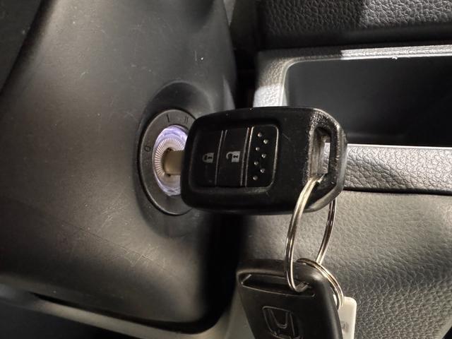 N-VAN G・ホンダセンシング パイオニアナビ Bカメラ 両サイドカメラ レーダークルーズコントロール レーンアシスト パーキングセンサー 衝突軽減ブレーキ ドライブレコーダー Bluetooth 横滑り防止 フルフラット(57枚目)