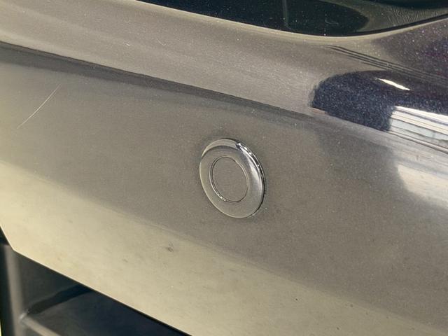 ハリアー プレミアム　アドバンスドパッケージ　黒革　サンルーフ　全周囲カメラ　ＪＢＬサウンド　ＬＥＤヘッド　シートヒーター　レーダークルーズ　パワーバックドア　コーナーセンサー　パワーシート　シートメモリ―　メーカーナビ　オートハイビーム　ＥＴＣ（24枚目）