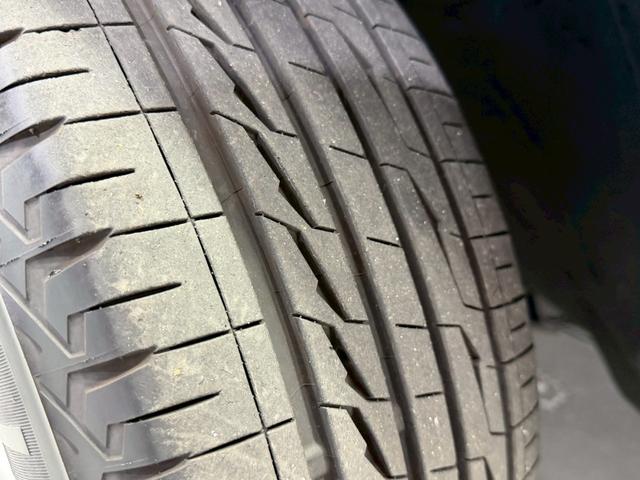 ハリアー プレミアム　アドバンスドパッケージ　黒革　サンルーフ　全周囲カメラ　ＪＢＬサウンド　ＬＥＤヘッド　シートヒーター　レーダークルーズ　パワーバックドア　コーナーセンサー　パワーシート　シートメモリ―　メーカーナビ　オートハイビーム　ＥＴＣ（26枚目）