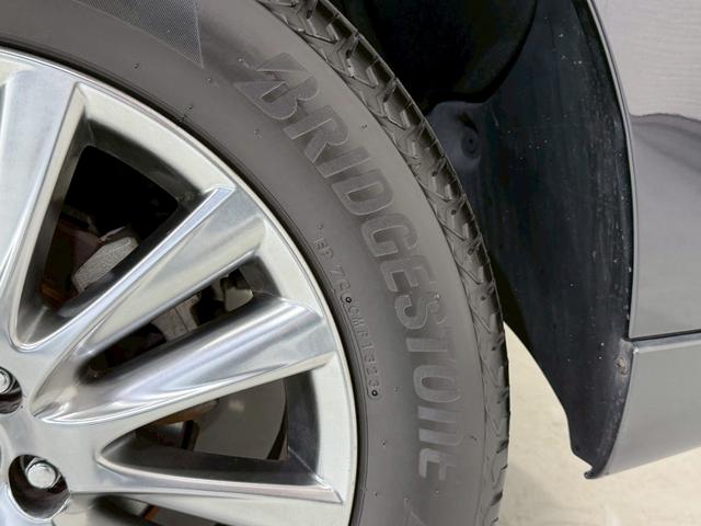 ハリアー プレミアム　アドバンスドパッケージ　黒革　サンルーフ　全周囲カメラ　ＪＢＬサウンド　ＬＥＤヘッド　シートヒーター　レーダークルーズ　パワーバックドア　コーナーセンサー　パワーシート　シートメモリ―　メーカーナビ　オートハイビーム　ＥＴＣ（27枚目）